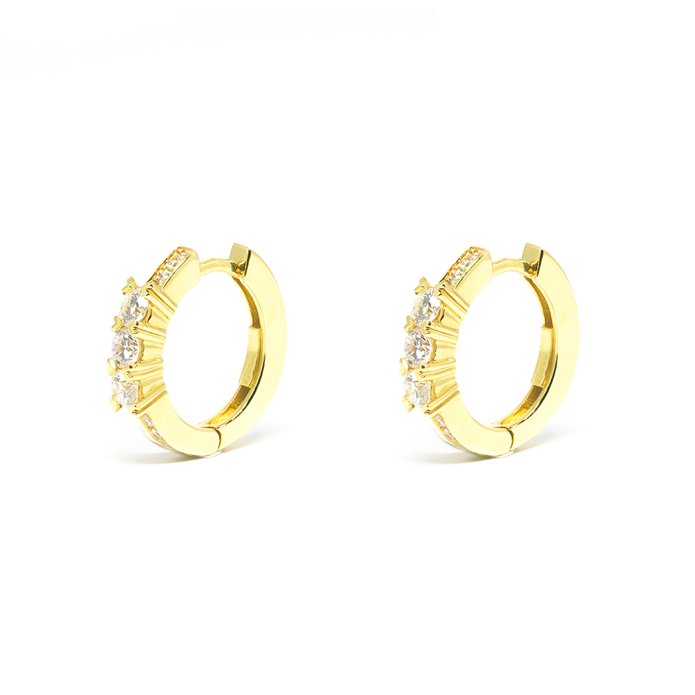 Σκουλαρίκια εντυπωσιακοί κρίκοι από κίτρινο χρυσό 18k με διαμάντια