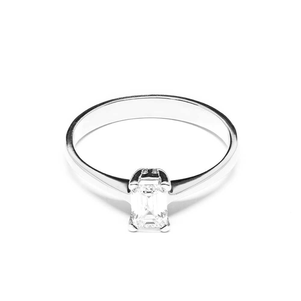 Δαχτυλίδι  μονόπετρο με διαμάντι Emerald cut από λευκόχρυσο 18k