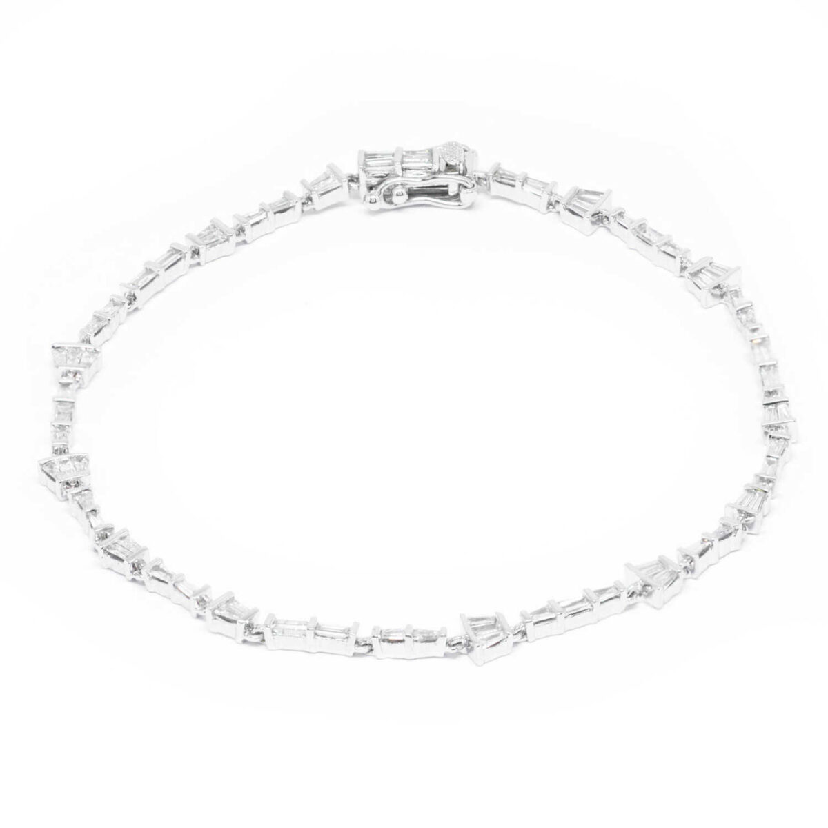 Βραχιόλι με πολύτιμες πέτρες K18