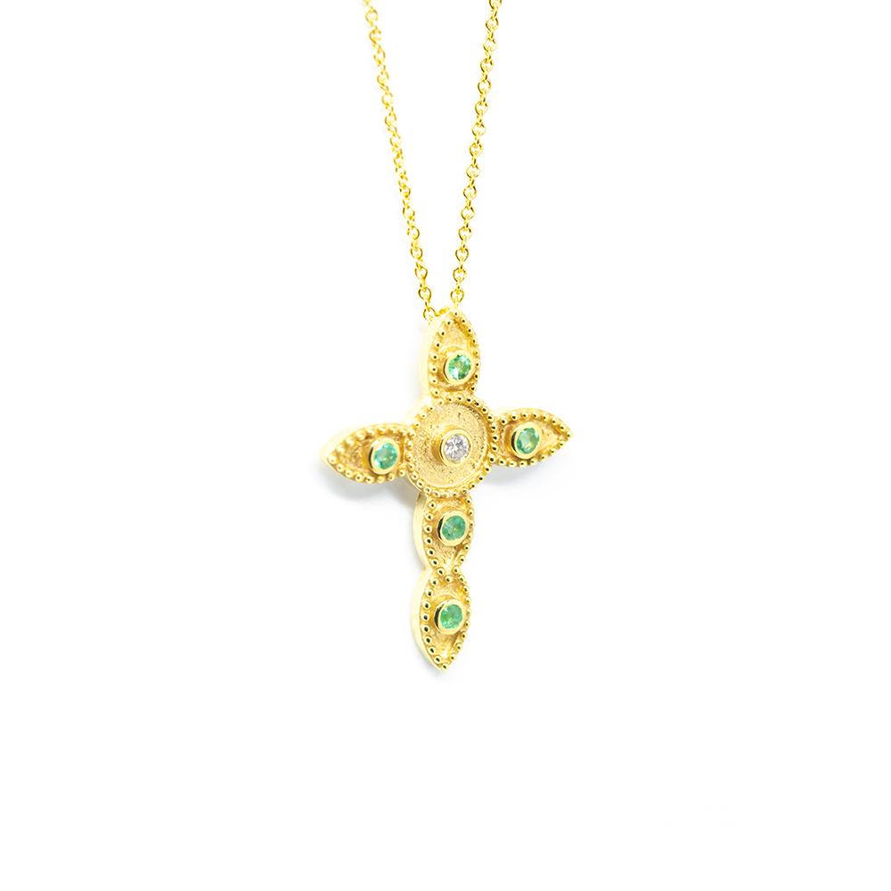 Σταυρός βαπτιστικός με διαμάντια και πράσινο σμαράγδι από κίτρινο χρυσό 18k